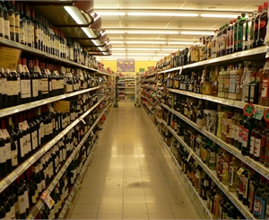 Жительница Сак пыталась украсть дважды спиртное в разных супермаркетах